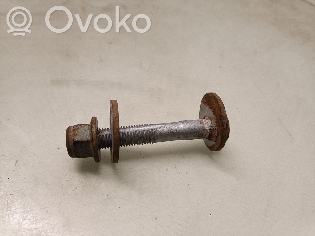 Tornillo de cámara de la suspensión trasera