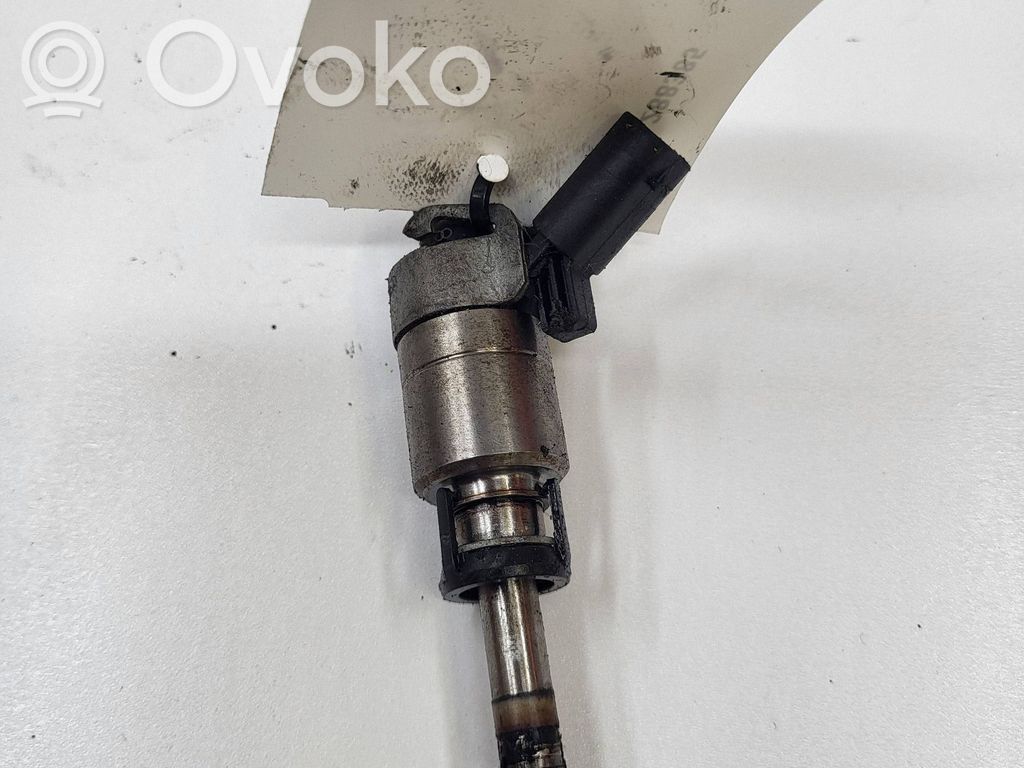 Audi A4 S4 B8 8K Polttoainesuutin