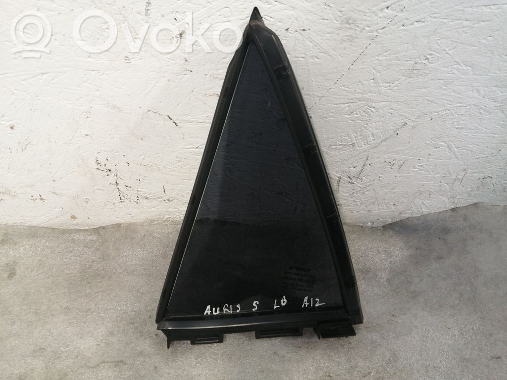 Toyota Auris 150 Vetro del deflettore posteriore
