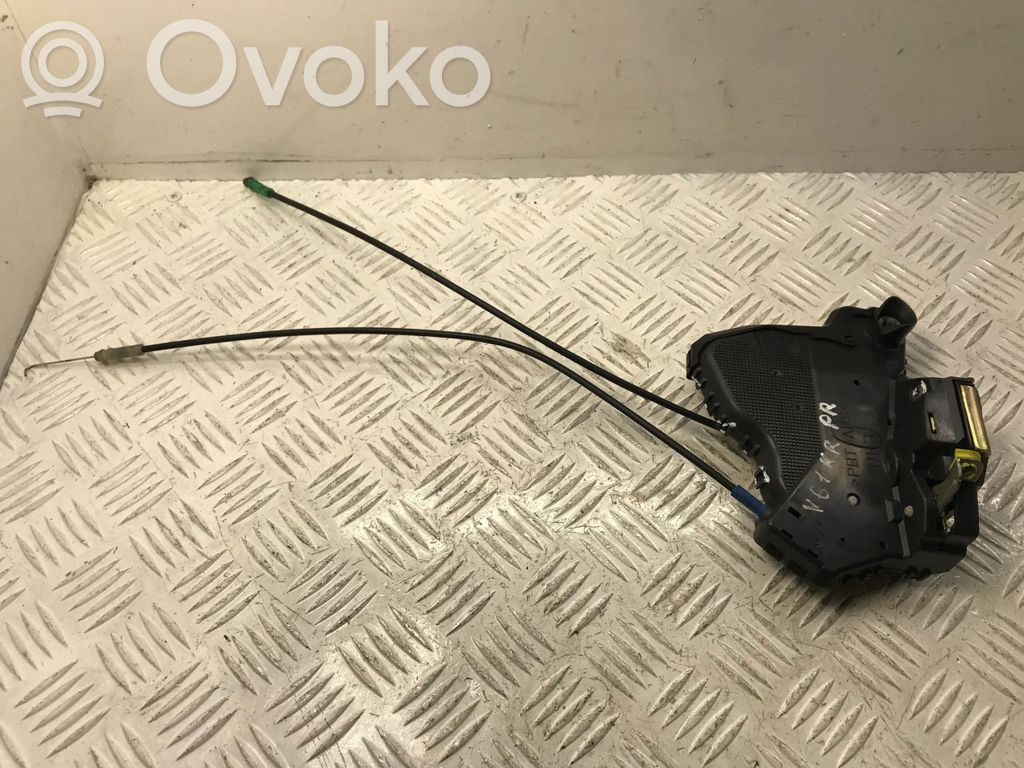 Toyota Corolla Verso AR10 Zamek drzwi przednich 
