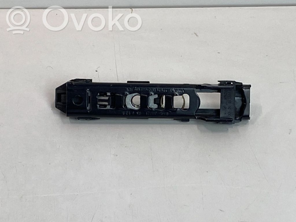Volkswagen Golf VII Turvavyön korkeudensäädin 