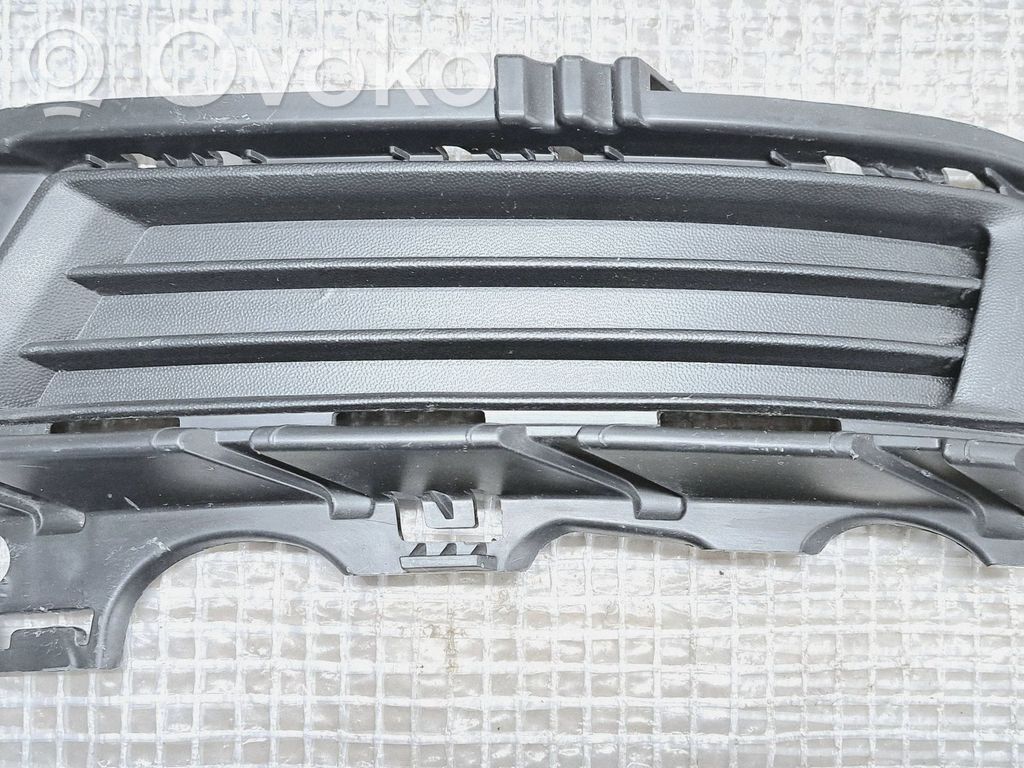 Volkswagen Golf VII Grilă/ornament proiector ceață față