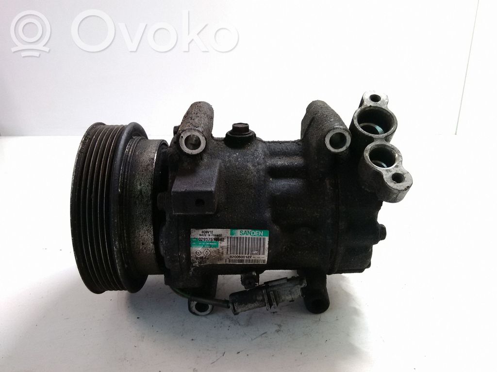 Renault Clio III Compresor (pompă) aer condiționat (A/C) 