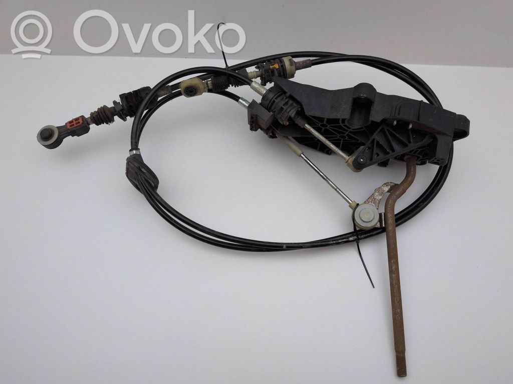 Ford Fiesta Vaihteenvaihtajan vaijerin liitin 