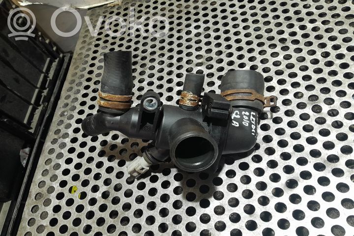 Carcasa del termostato (Usadas)   BK3Q8A586AB