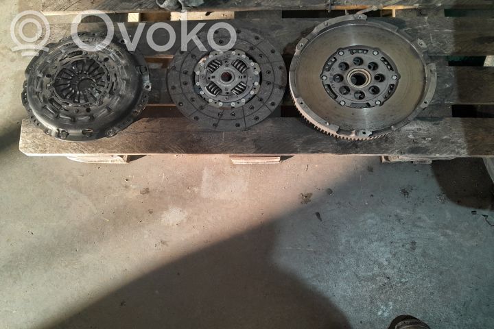 Ford Transit Sankabos komplektas 
