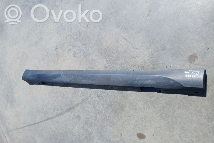Slenkstis   299017051122990170