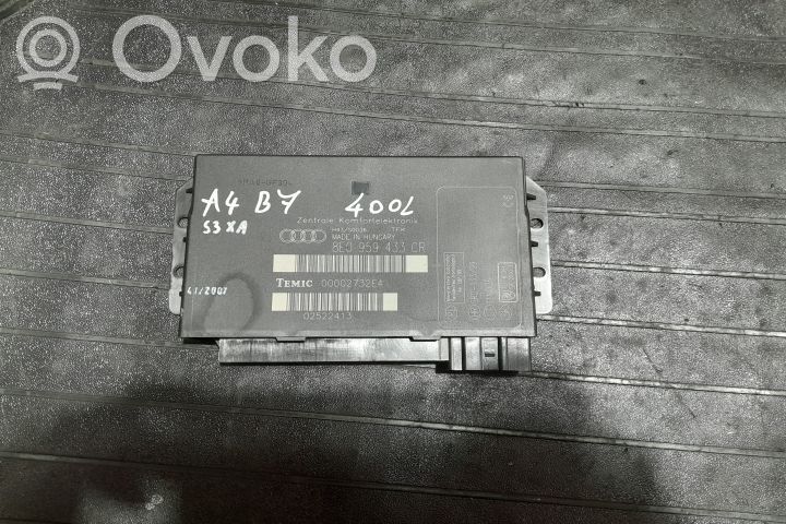 Audi A4 S4 B7 8E 8H Mukavuusmoduuli 