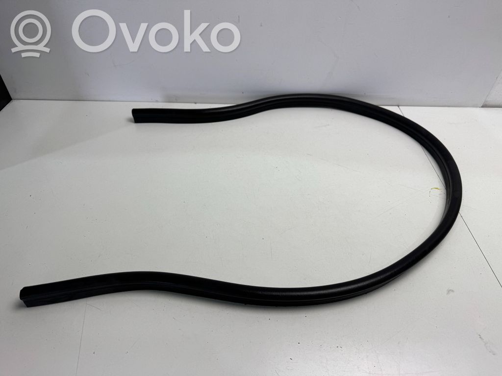 Skoda Octavia Mk3 (5E) Engine compartment rubber 