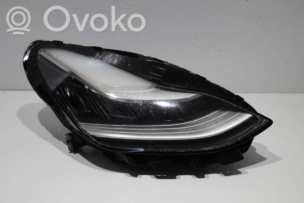 Tesla Model 3 Faro/fanale 