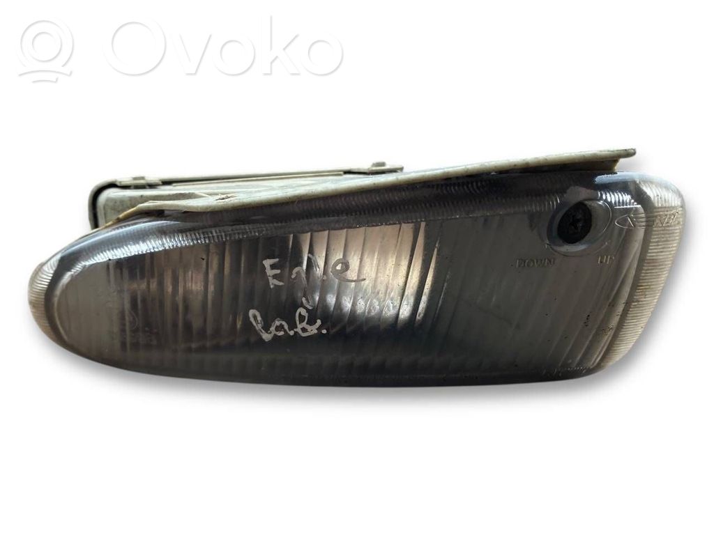 Dodge Grand Caravan Miglas lukturis priekšā 