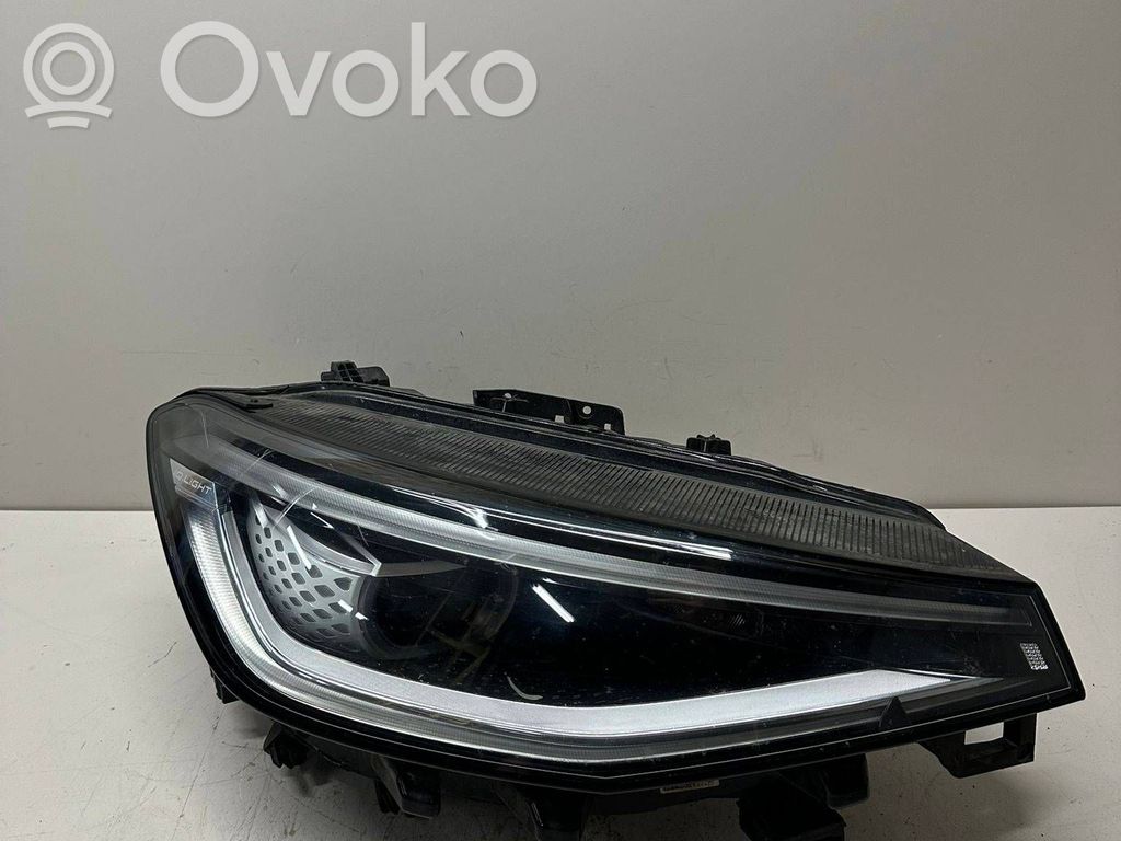 Volkswagen ID.4 Lampa przednia 