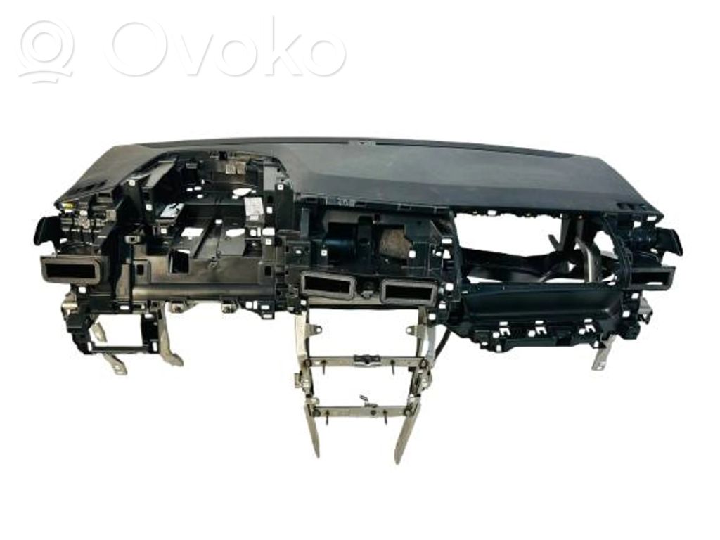 Toyota ProAce City Панель 