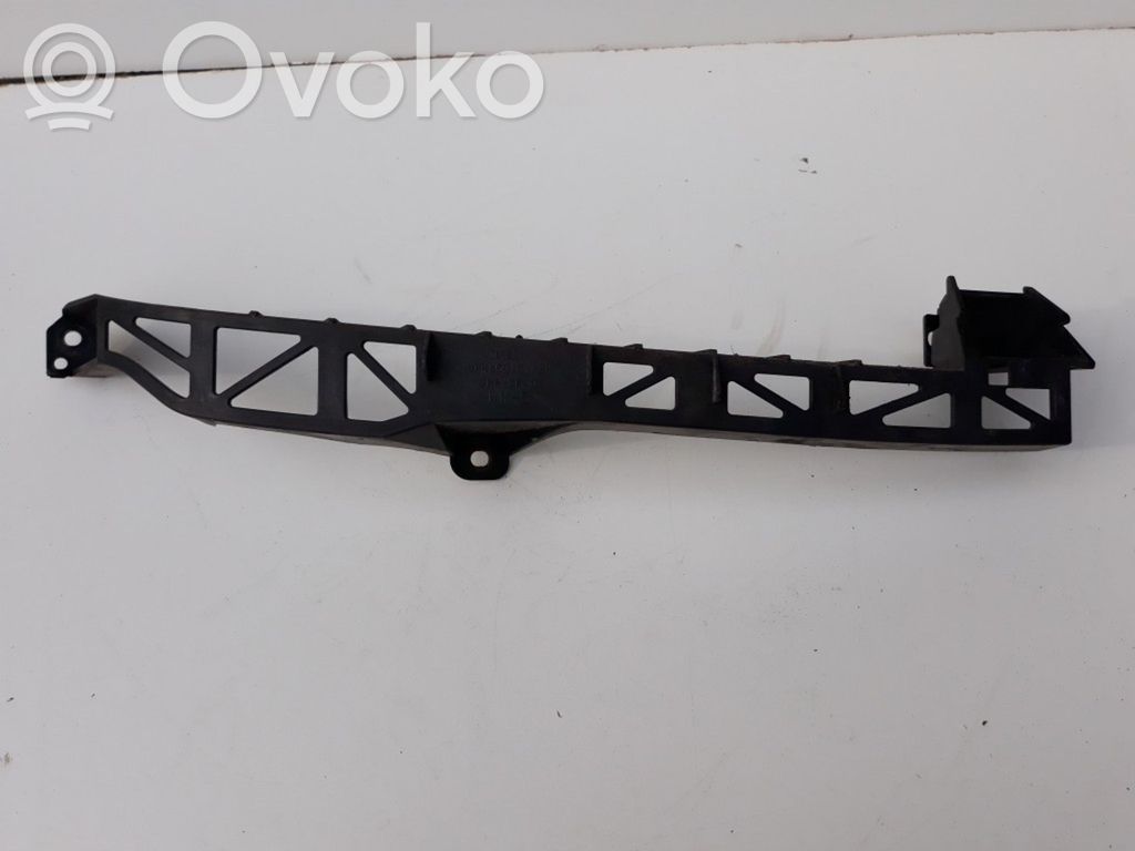 Mazda 3 I Headlight/headlamp mounting bracket 