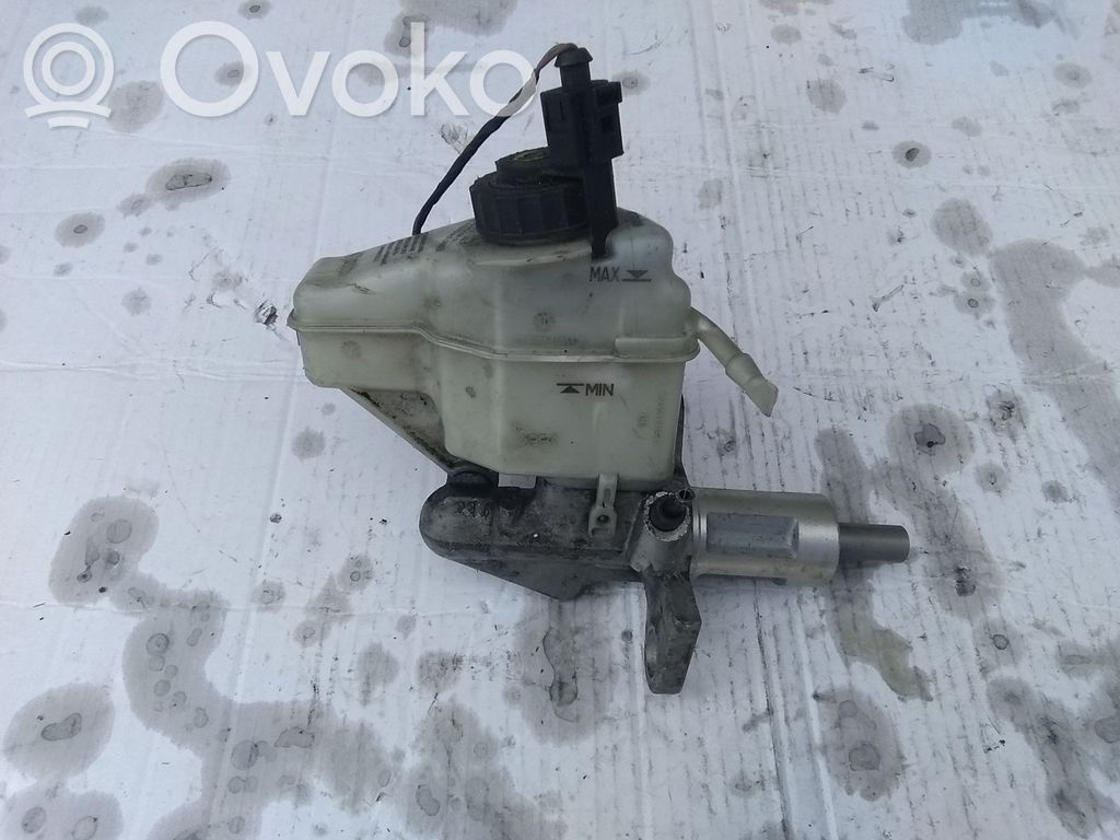 Audi A3 S3 8P Główny cylinder hamulca 