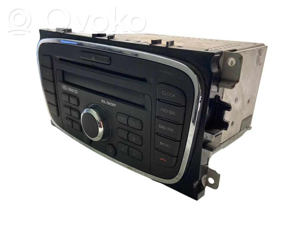 Ford Focus Radio / CD-Player / DVD-Player / Navigation 
