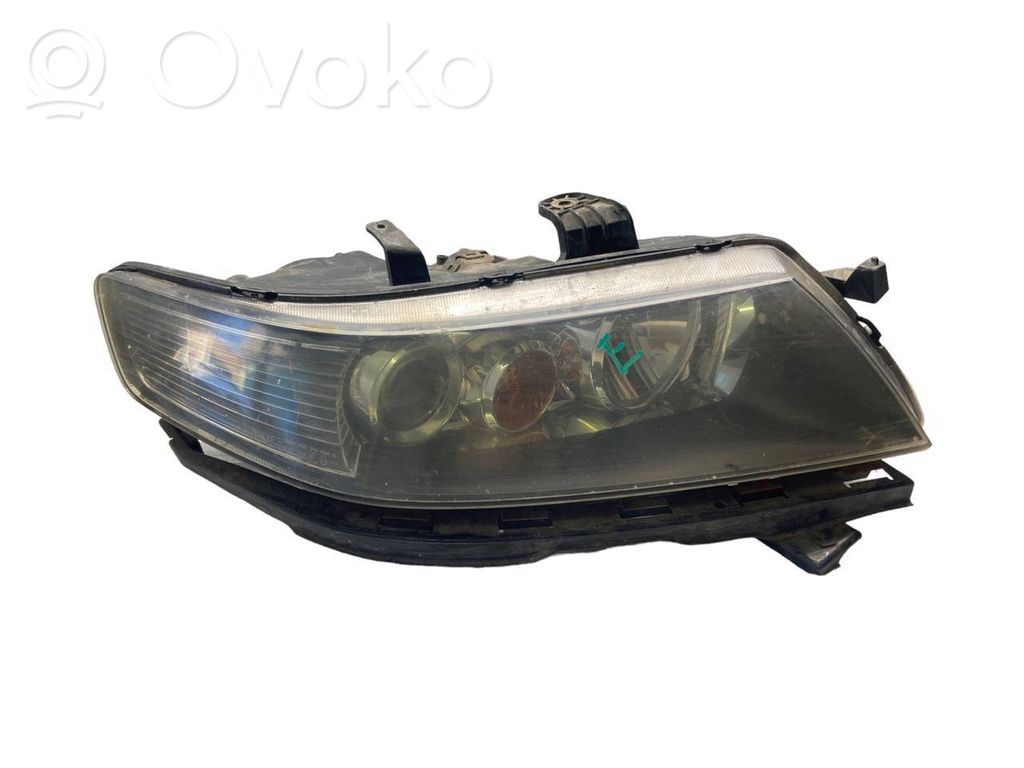 Honda Accord Lampa przednia 