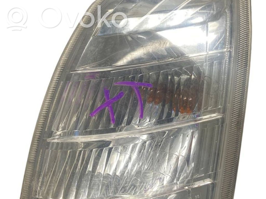 Nissan X-Trail T30 Front indicator light 