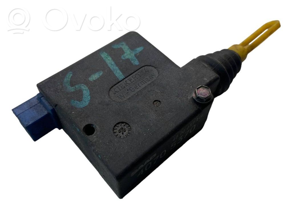 Saab 9-5 Centrinio užrakto varikliukas 