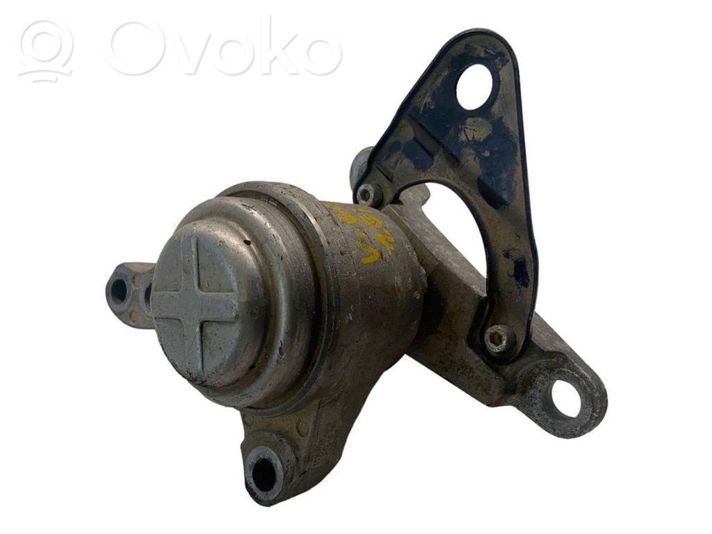 Volvo S60 Engine mount bracket 