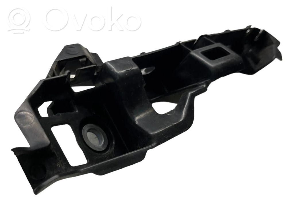 Volkswagen Golf VII Front bumper mounting bracket 