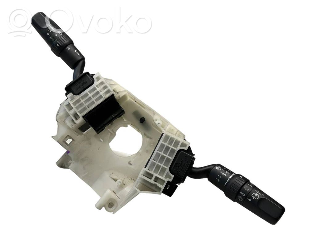Mazda 5 Wiper turn signal indicator stalk/switch 