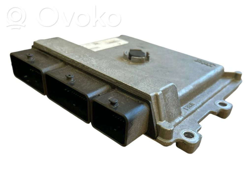 Renault Clio IV Engine control unit/module 