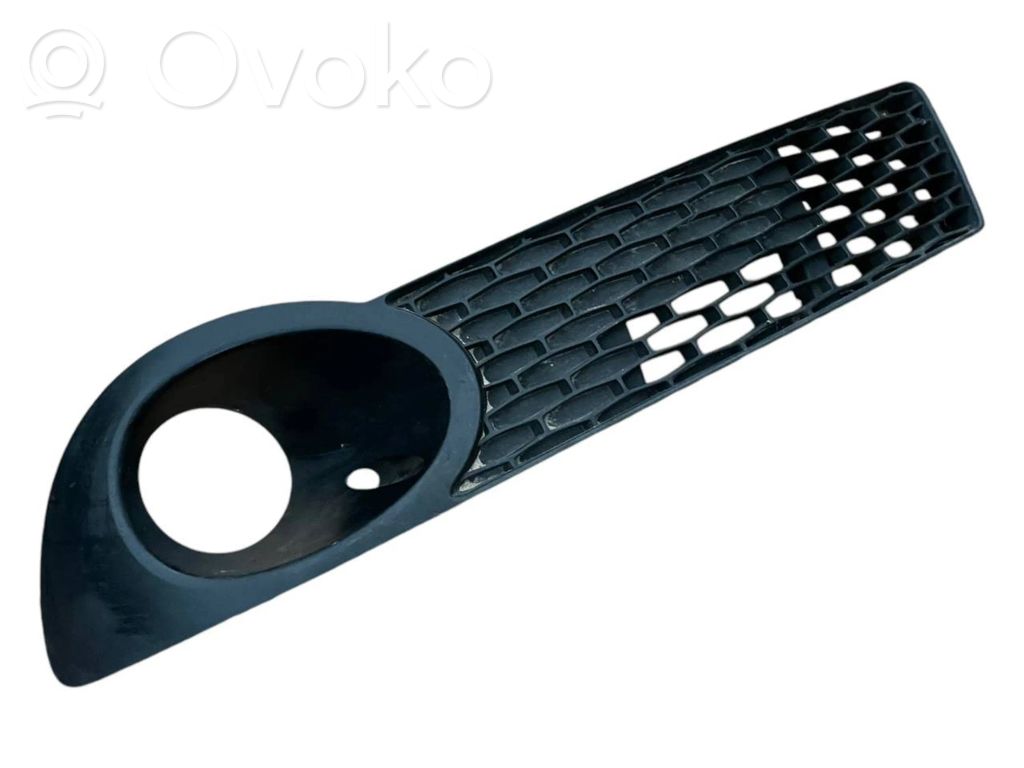 Saab 9-5 Front bumper lower grill 
