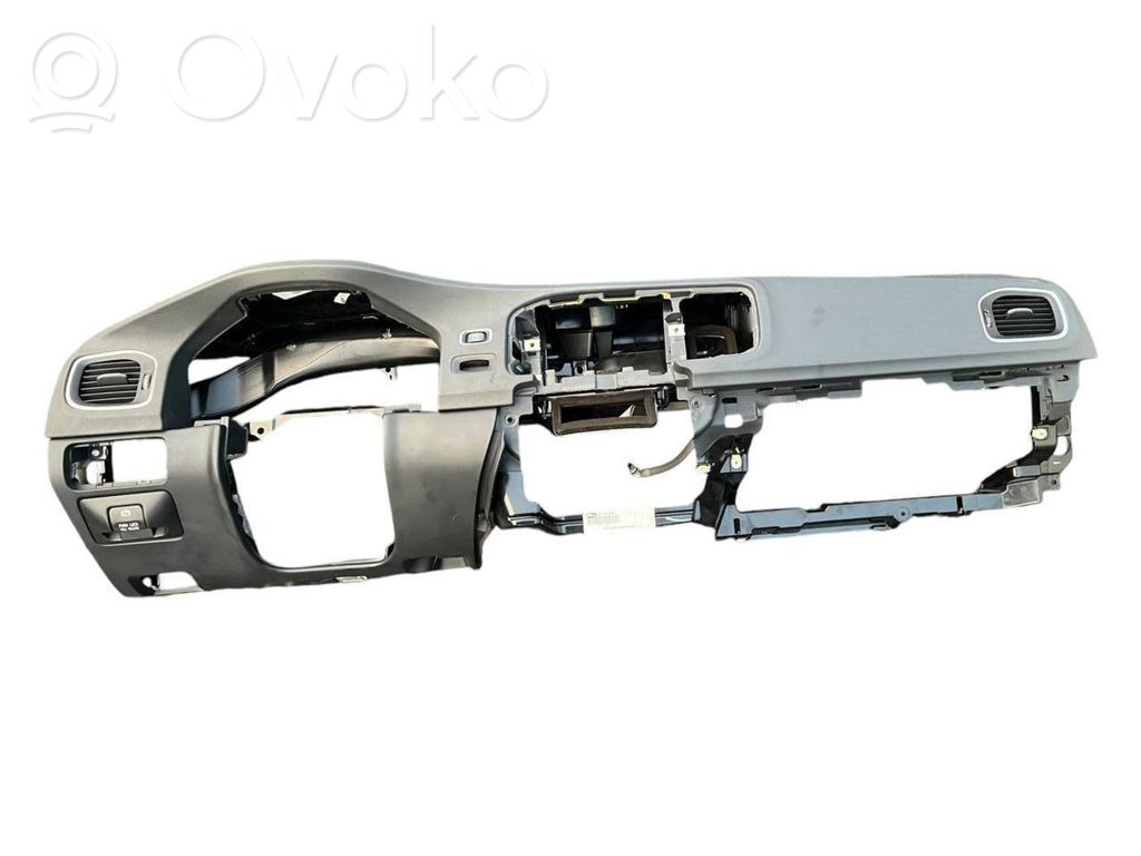 Volvo V60 Panelis 