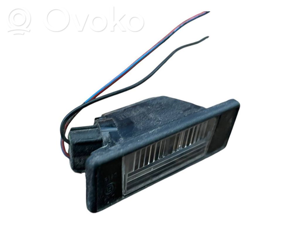 Nissan Qashqai Number plate light 