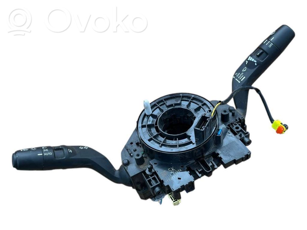 Nissan Qashqai J12 Leva/interruttore dell’indicatore di direzione e tergicristallo 