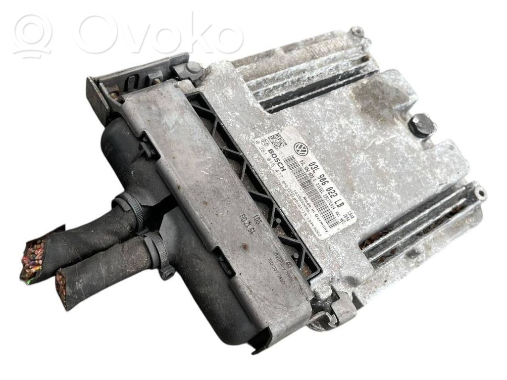 Volkswagen Golf VI Engine control unit/module 