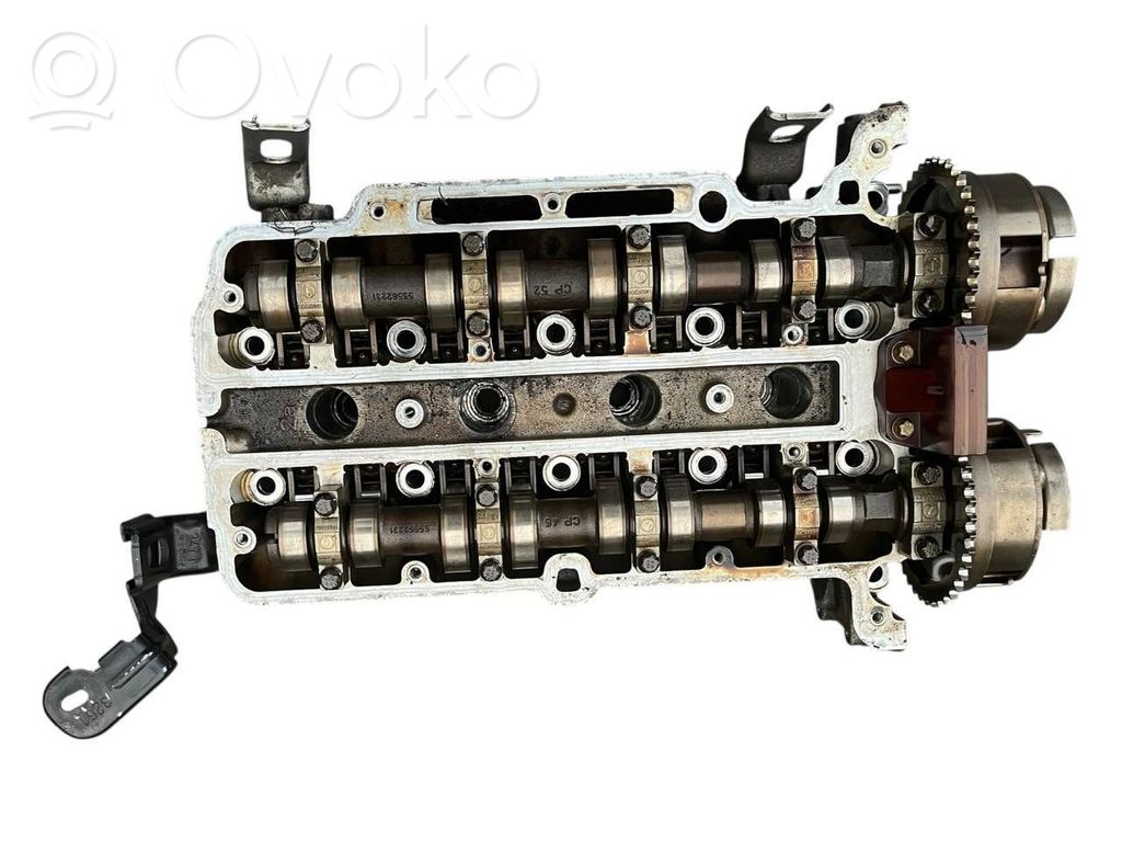 Opel Astra J Engine head 