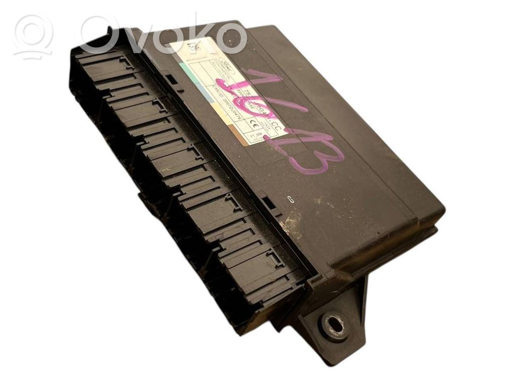 Ford Mondeo MK IV Oven keskuslukituksen ohjausyksikön moduuli 