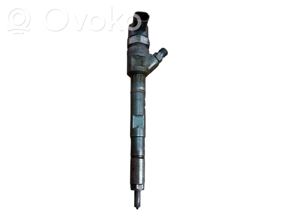 KIA Sorento Fuel injector 