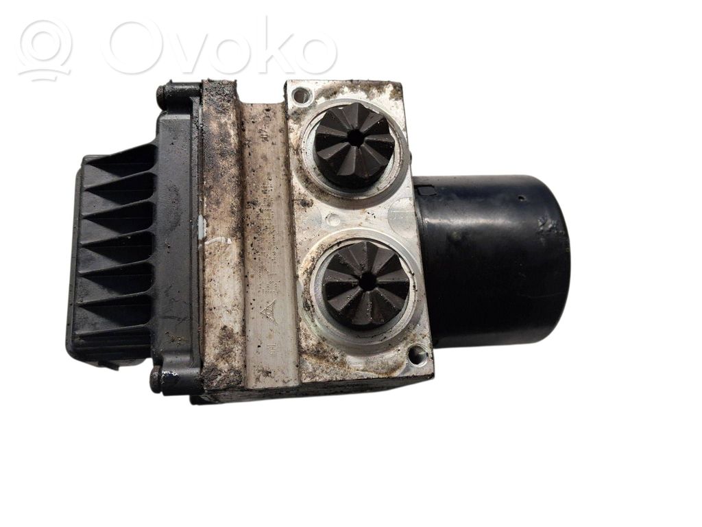 Volkswagen PASSAT B7 Pompă ABS 