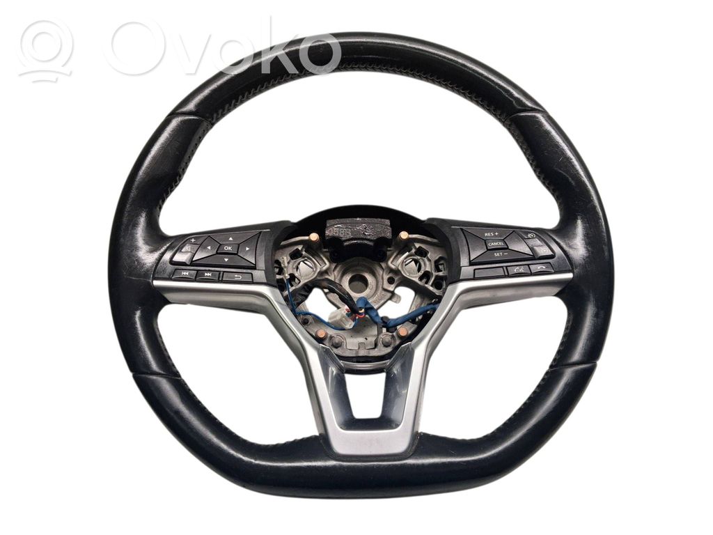 Nissan Qashqai Ohjauspyörä 