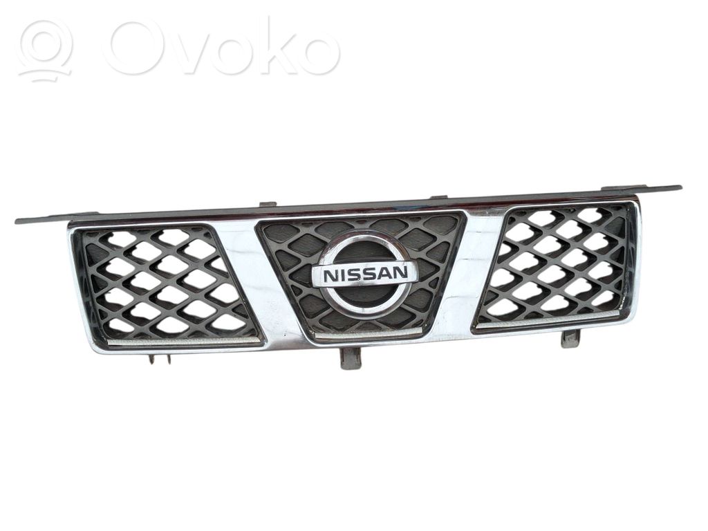 Nissan X-Trail T30 Etupuskurin ylempi jäähdytinsäleikkö 