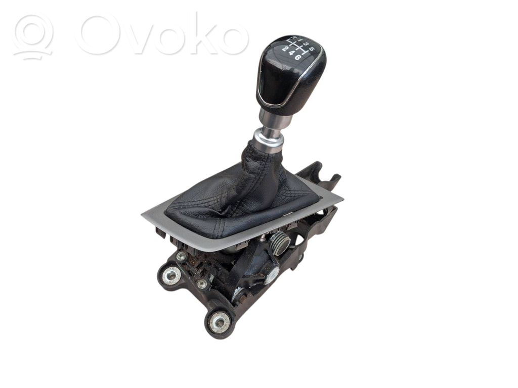 Ford Focus Gear shifter/selector 