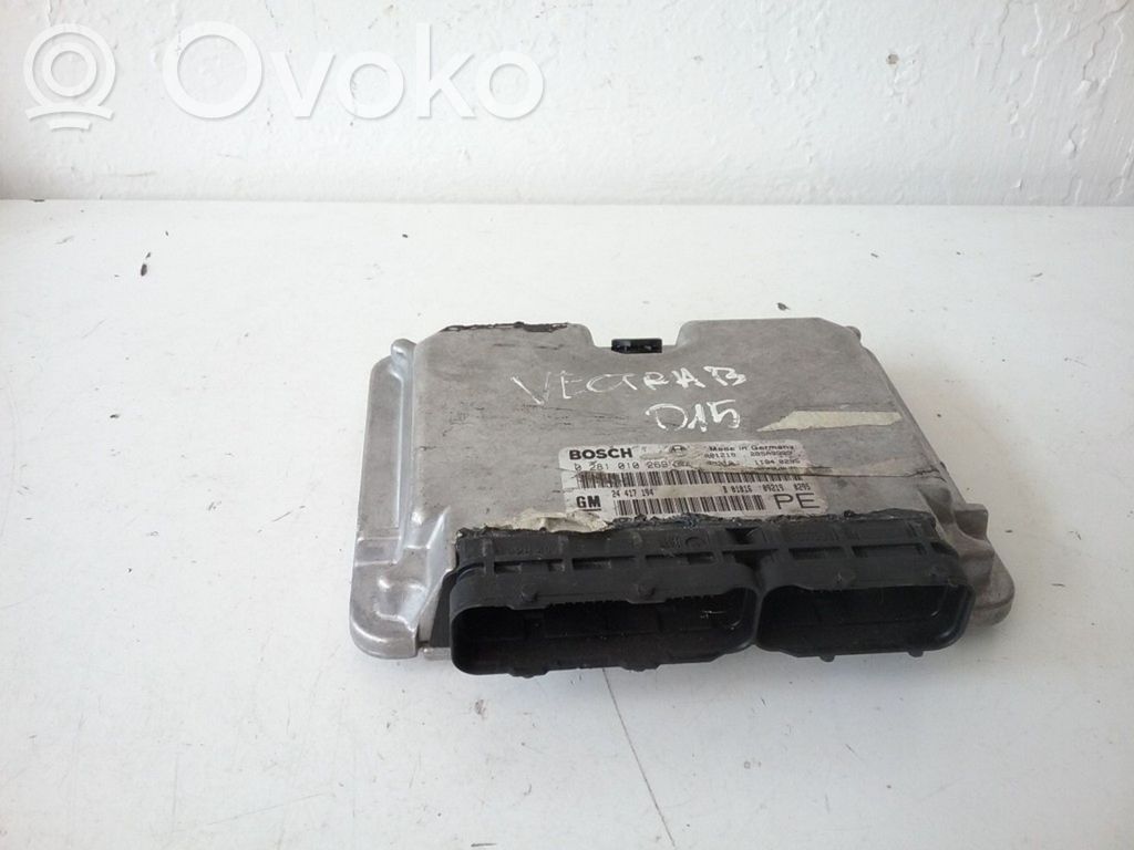 Opel Vectra B Engine control unit/module 