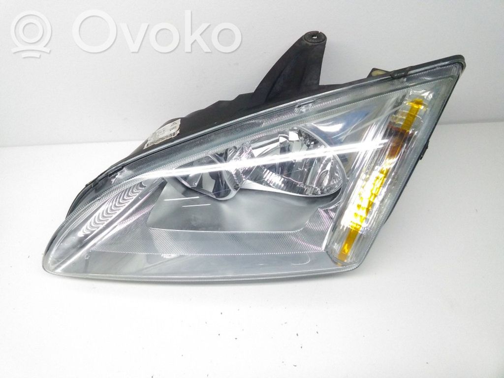 Ford Focus Headlight/headlamp 