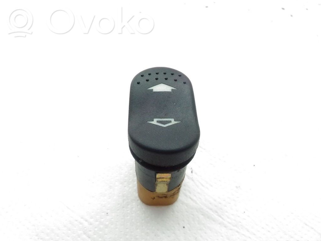 Ford Focus Electric window control switch 
