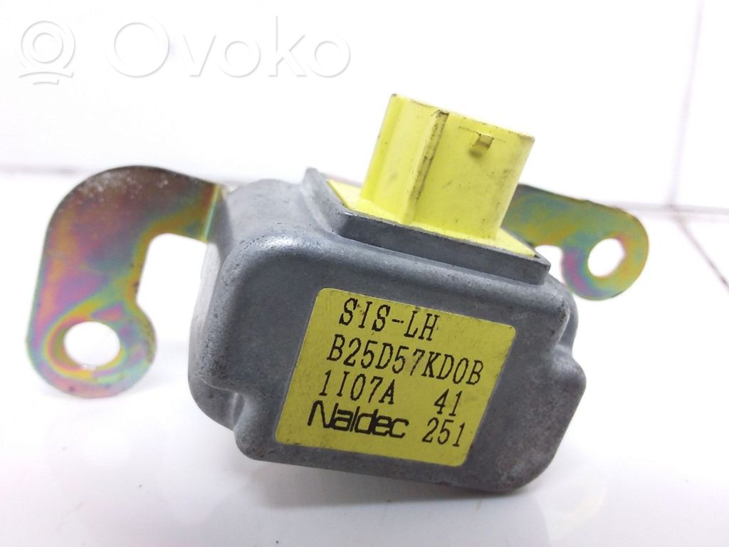 Mazda 323 Oro pagalvių smūgio daviklis 