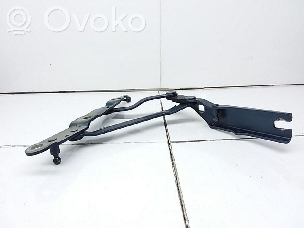 Saab 9-5 Tailgate/trunk/boot hinge 