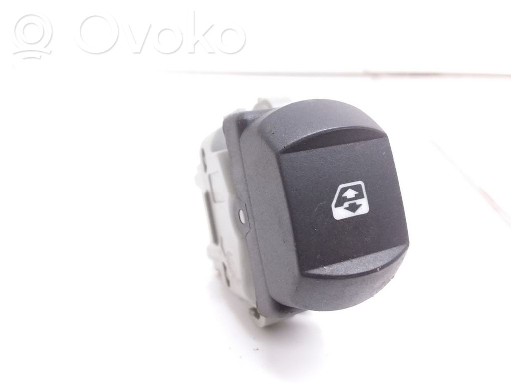 Renault Megane II Electric window control switch 
