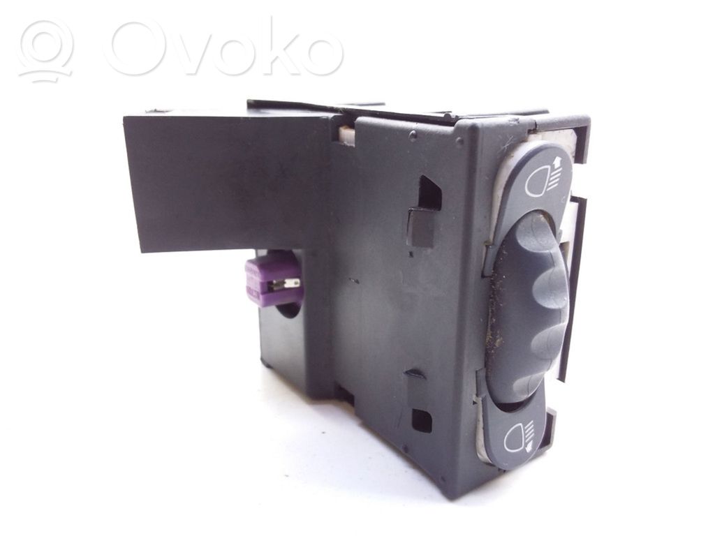 Renault Espace III Headlight level height control switch 