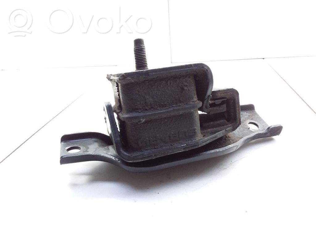 Engine mount bracket