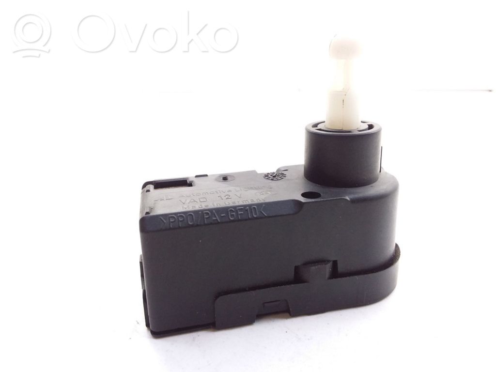 Opel Zafira B Headlight level adjustment motor 