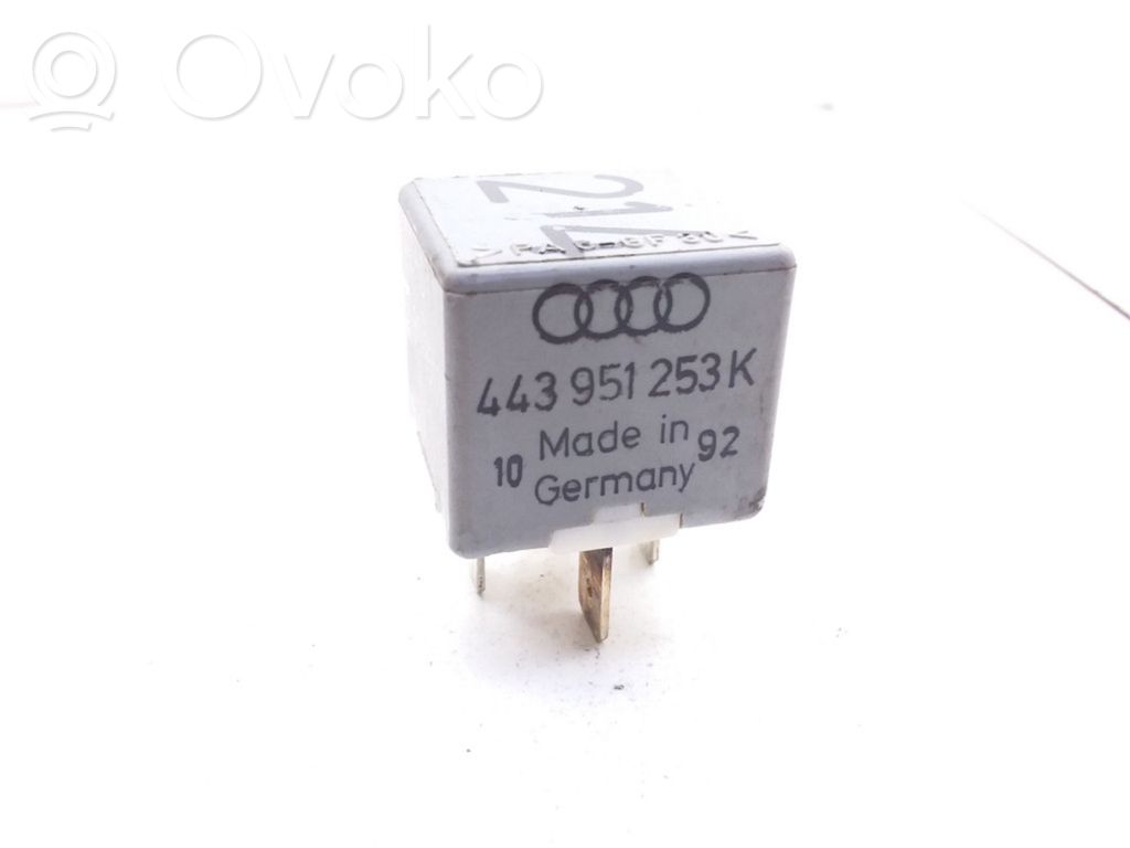 Audi 80 90 S2 B4 Muu rele 