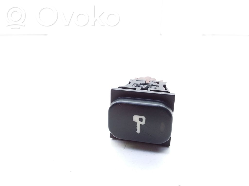 Peugeot 607 Central locking switch button 